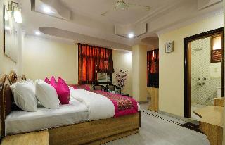 Room
Room
di De Holiday International