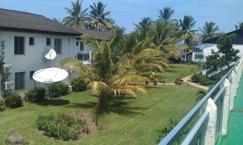 Bungalow Beach Hotel Serrekunda Gambia thumbnail