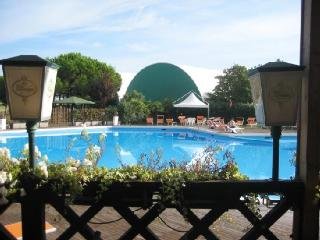 Pool
Pool
di Residenza Ca'Del Borgo