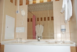 Room
Room
di Neptuno Business