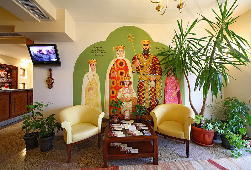 Lobby
Lobby
di Bolyarski Meridian