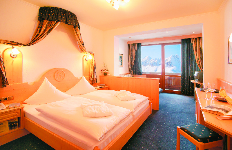 Room
Room
di Hotel Riml Familie Riml Gmbh