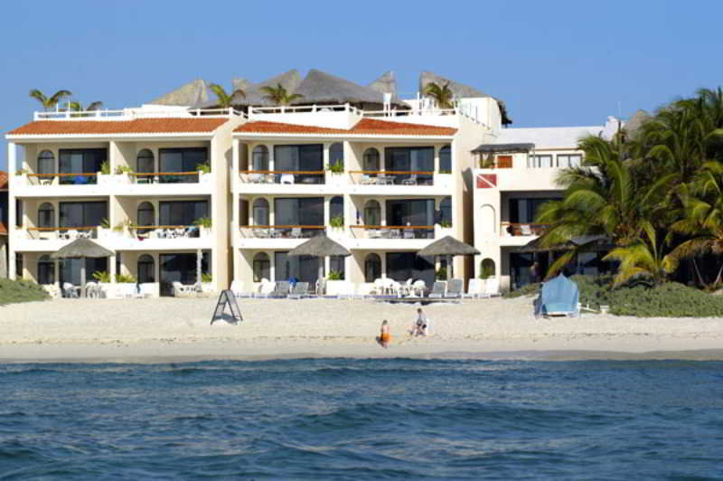 Aquatech Villas DeRosa Resort アクマル Mexico thumbnail