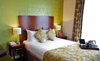 Room
Room
di The George Boutique Hotel