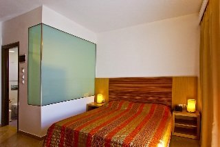 Room
Room
di Flegra Palace