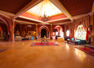 Lobby
Lobby
di Karam Palace