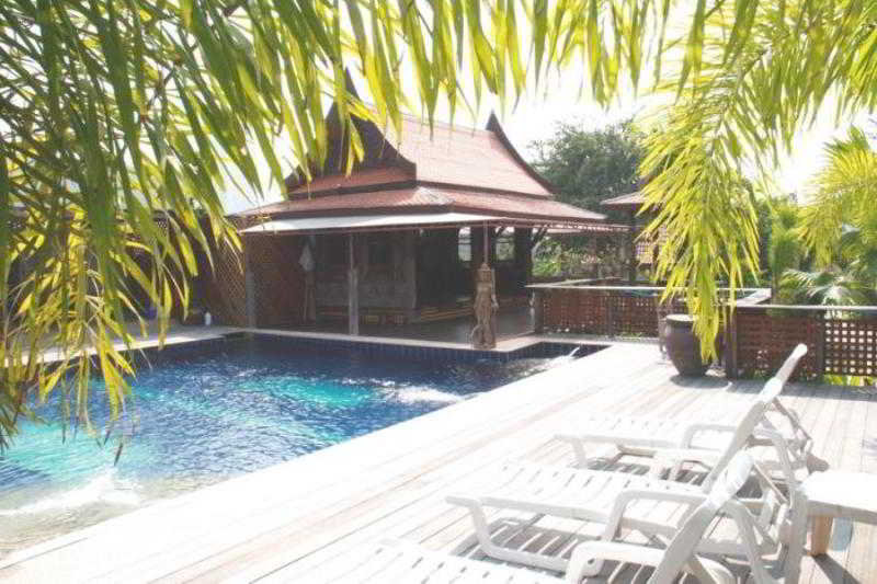 Pool
 di Inrawadee Resort