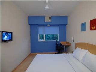 Room
Room
di Ginger Nashik