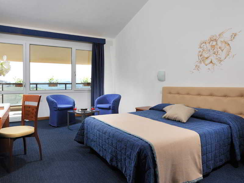 Room
Room
di Aquaviva Hotel & Spa