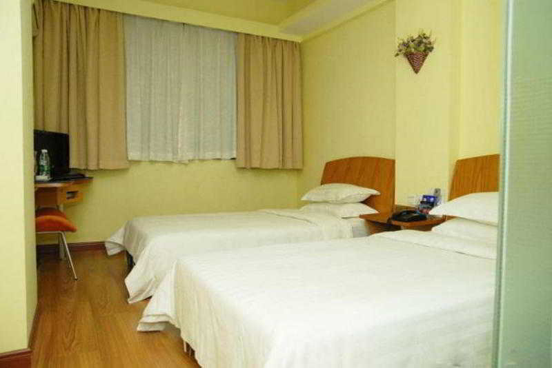 Room
 di Home Club Hotel Guangyuan Xingun Branch