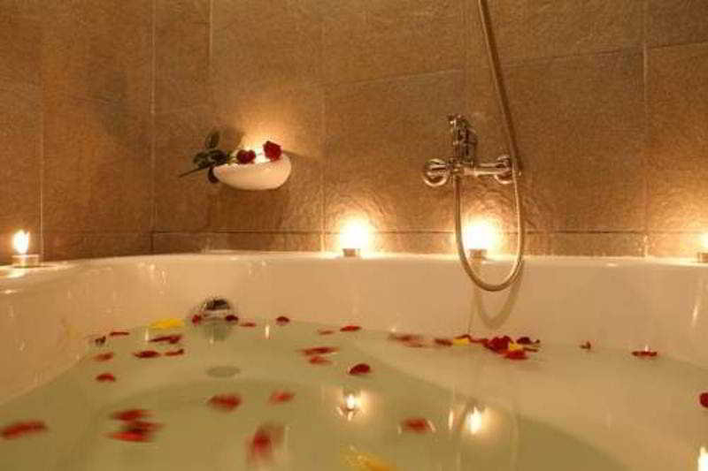 Room
Room
di Avilla Phasouk Hotel