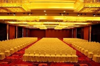 General view
General view
di Manasarovar The Fern