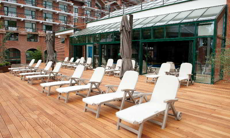 Sports and Entertainment
Sports and Entertainment
di Caro Horoscop