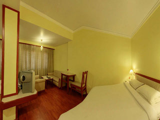 Room
Room
di Nahar's Nilgiris Hotel