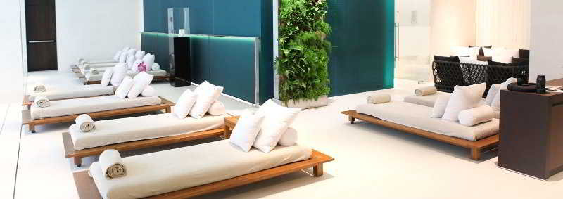 Sports and Entertainment
Sports and Entertainment
di Principe Forte Dei Marmi