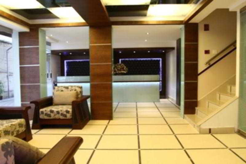 Lobby
Lobby
di Hotel Castle Rock