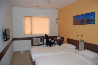 Room
Room
di Ginger Jamshedpur