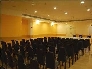 Conferences
Conferences
di Ginger Pantnagar