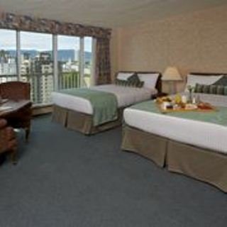 Room
 di Coast Plaza Hotel & Suites