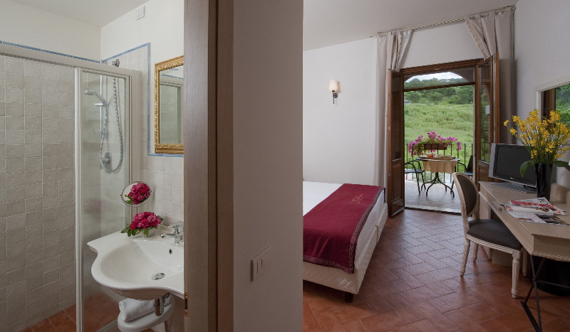 Room
Room
di Saturnia Tuscany Hotel