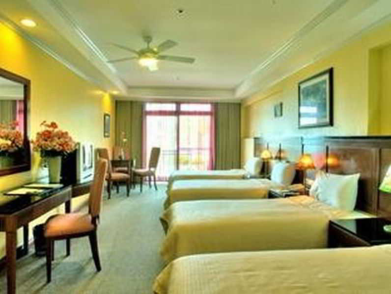 Room
Room
di Hotel Elizabeth Baguio