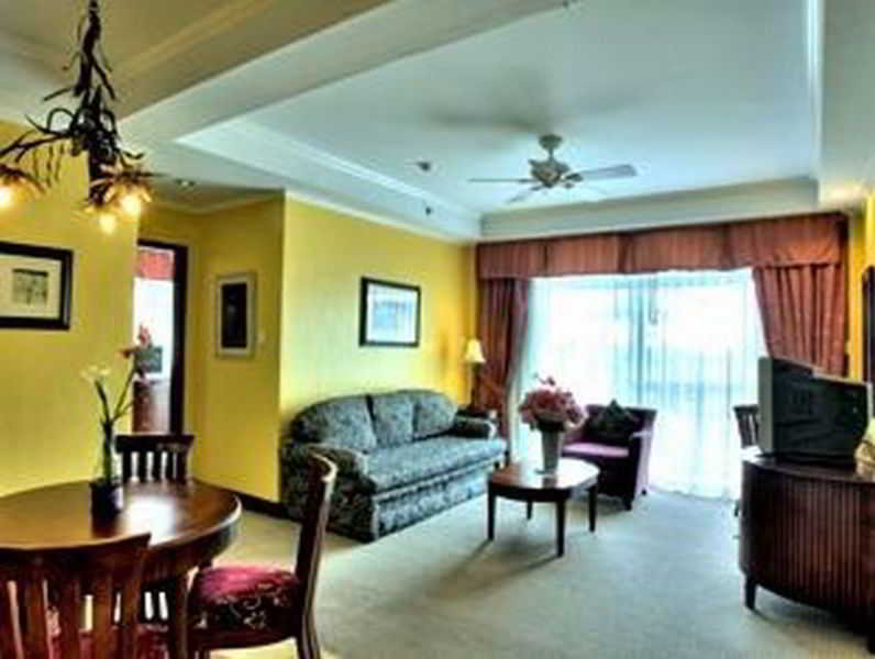 Room
Room
di Hotel Elizabeth Baguio