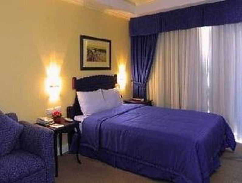 Room
Room
di Hotel Elizabeth Baguio