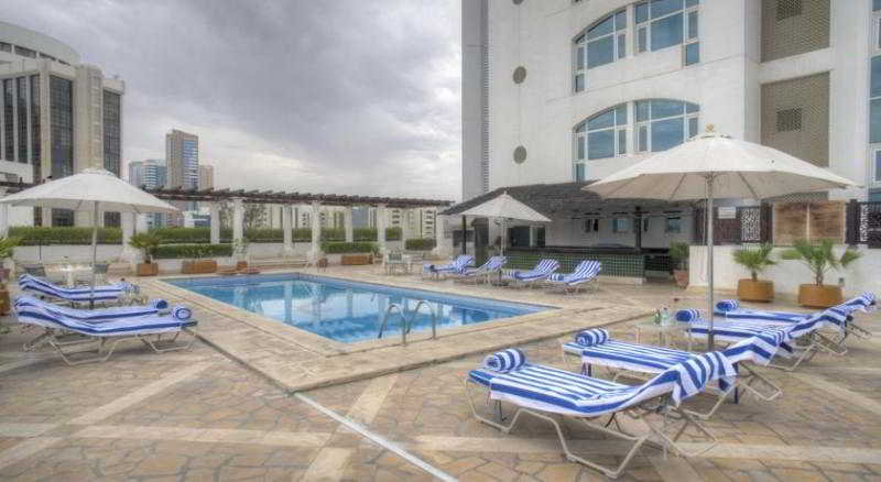 Pool
Pool
di Al Diar Siji Hotel