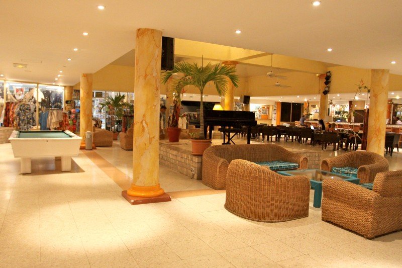 Sports and Entertainment
Sports and Entertainment
di Karibea Beach Resort (Salako)