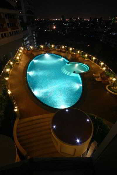 Pool
 di Seven Place Executive Residence