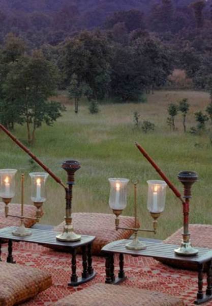 Sports and Entertainment
Sports and Entertainment
di Mahua Kothi