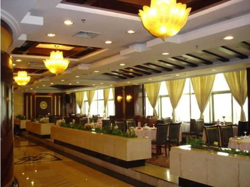Restaurant
 di Zhongtian Fenghuang Hotel (formerly Phoenix)