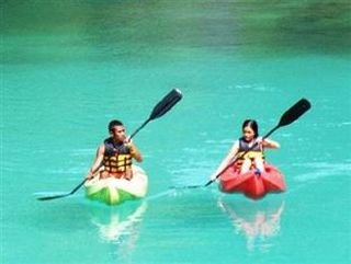 Sports and Entertainment
Sports and Entertainment
di El Nido Resorts Apulit Island Taytay