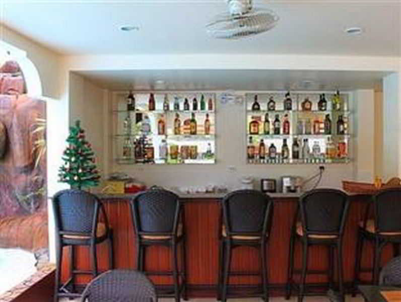 Bar
Bar
di Lost Horizon Resort Annex