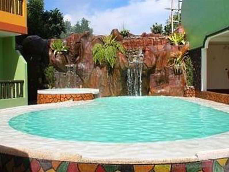 Pool
Pool
di Lost Horizon Resort Annex