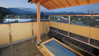 General view
 di Arashiyama Onsen Saishikino yado Hanaikada