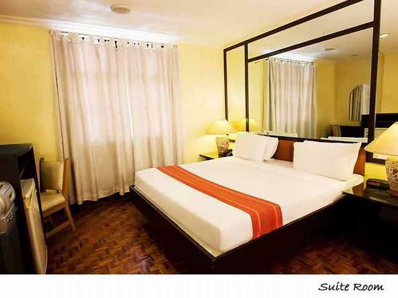 Room
Room
di Hotel La Corona De Lipa