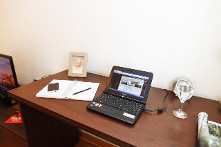 Room
Room
di Central Square Apartment