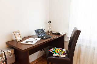 Room
Room
di Central Square Apartment