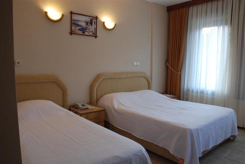 Room
Room
di Assos Park Hotel