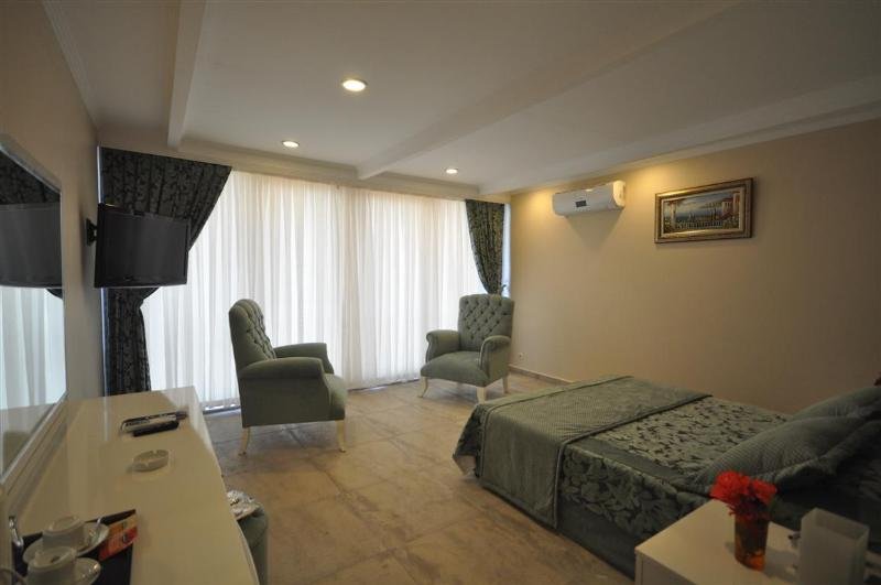 Room
Room
di Assos Park Hotel