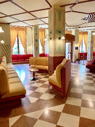 Lobby
Lobby
di Palace Ponte Di Legno