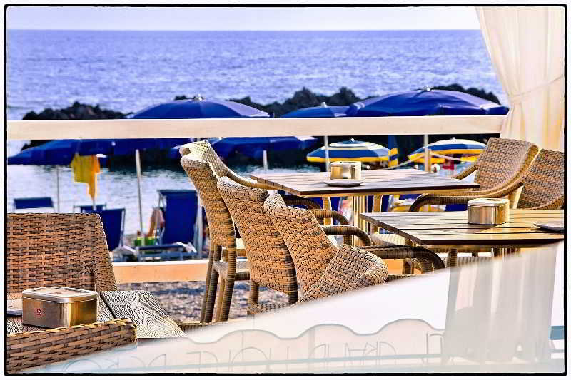 Beach
Beach
di Grand Hotel de Rose