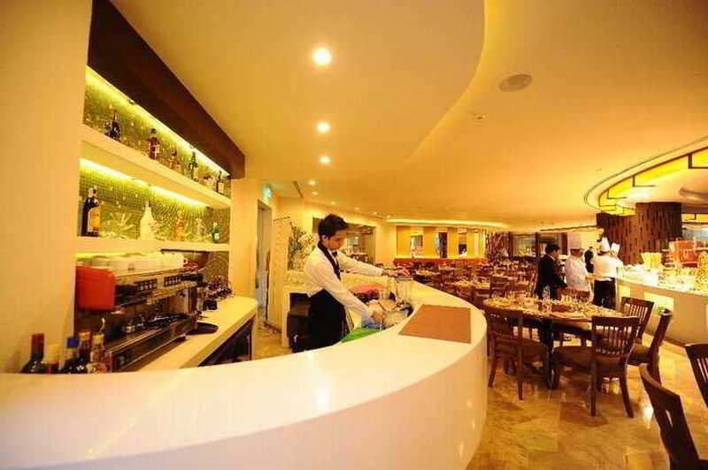 Bar
Bar
di Marco Polo Davao