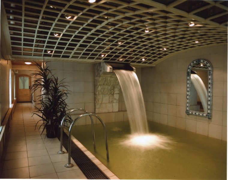 Pool
Pool
di Danilovskaya Moscow