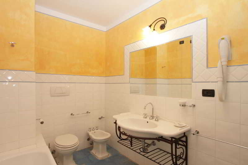 Room
Room
di Villa Mucellana