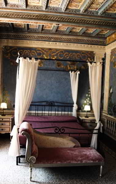 Room
Room
di Villa Mucellana