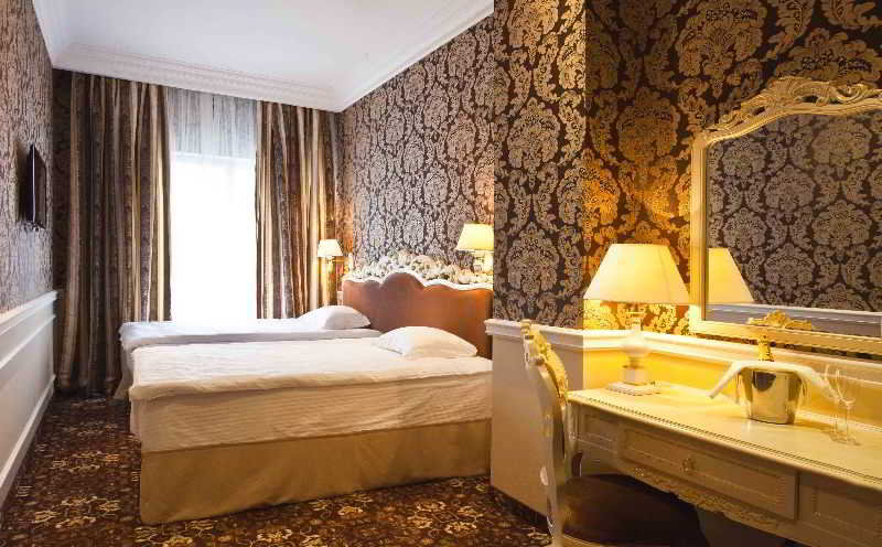 Room
Room
di Royal Congress Hotel