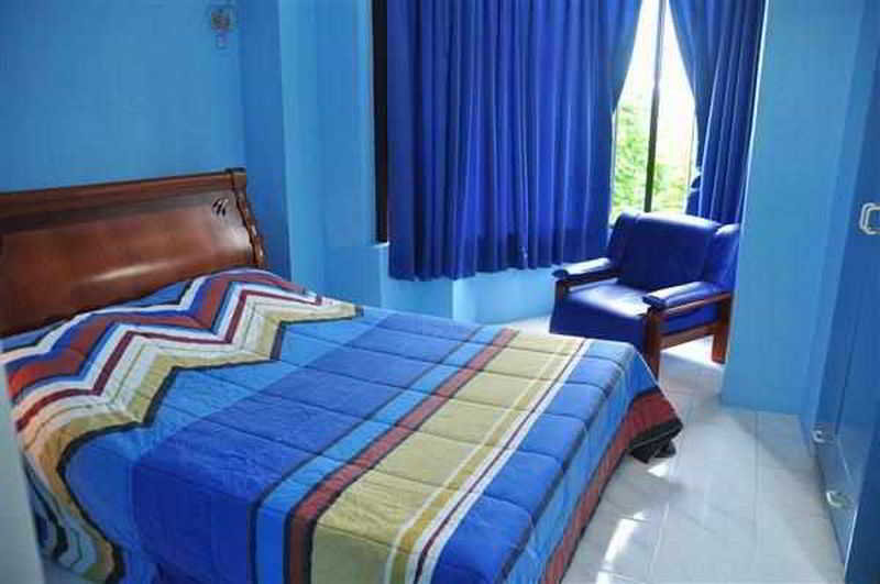 Room
Room
di White Mansion