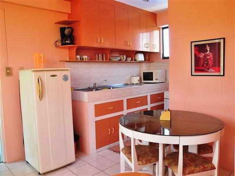 Room
Room
di White Mansion